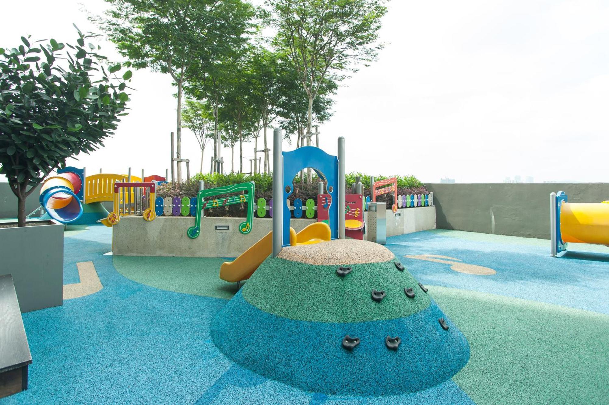 Takuro Homestay Петалинг-Джая Экстерьер фото