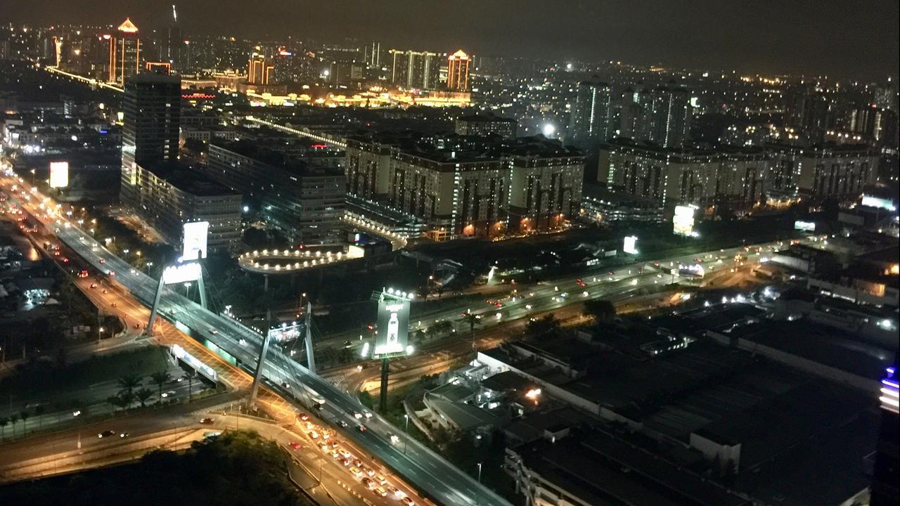 Takuro Homestay Петалинг-Джая Экстерьер фото